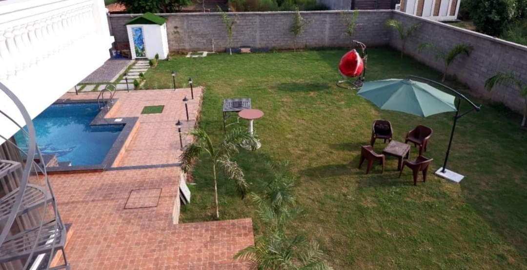 Greystone Villa, Swiming Pool , Bbq , Big Garden, Pool Table, Party Speaker, Bathtub, Kitchen, 15Mins To Golden Temple Amritsar Exterior photo