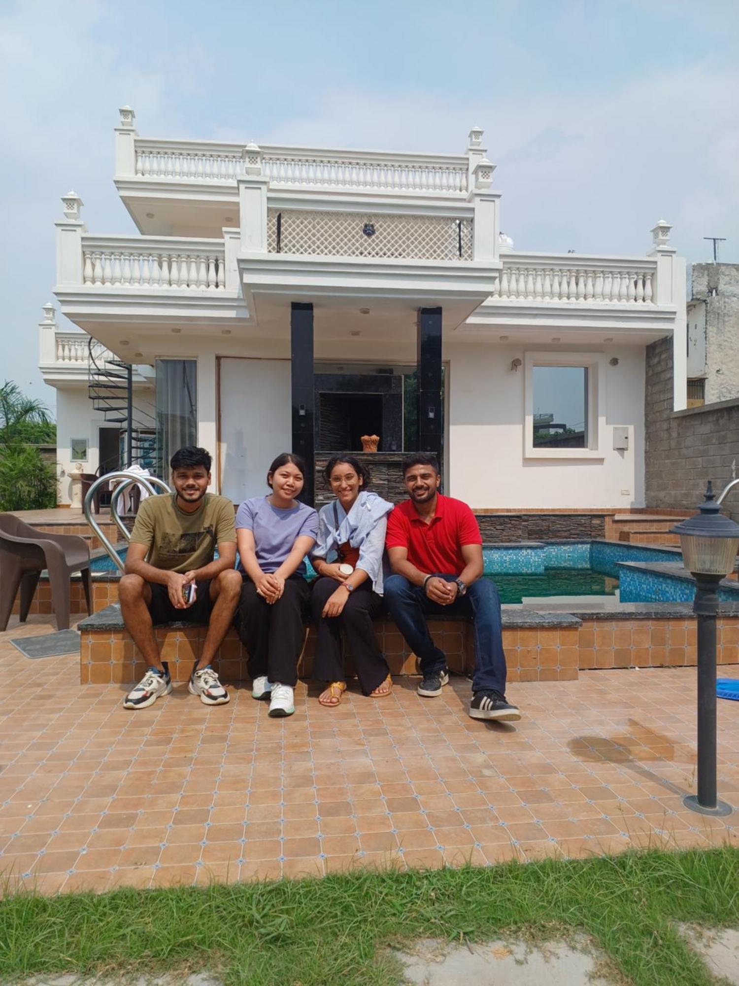 Greystone Villa, Swiming Pool , Bbq , Big Garden, Pool Table, Party Speaker, Bathtub, Kitchen, 15Mins To Golden Temple Amritsar Exterior photo